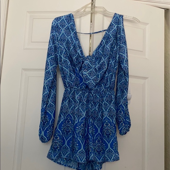 Super cute Romper - Picture 2 of 8